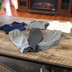 Boy Size 0-3 months Sets. (#042F)
